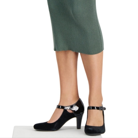 Giani Bernini Women's Velmah Memory Foam Mary Jane Pumps Size 8 Wide - Picture 4 of 6